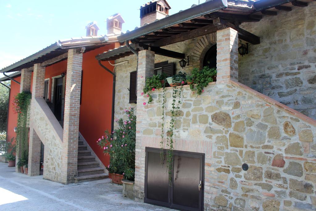 Societa Agricola F.Lli Angelucci Villa Cannara Exterior photo